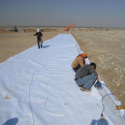 China Geotextile Stoffe aus nicht gewebten Geotextilien aus PP-PET-Geotextilien aus kurzen Fasern für die geotechnische Technik zu verkaufen