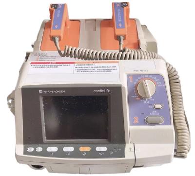 China NIHON KOHDEN Defibrillator Service und Reparatur TEC-7621C mit Batterien zu verkaufen