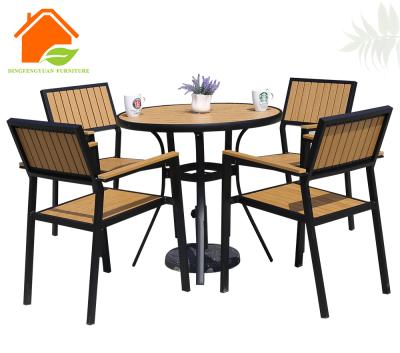 China Outdoor Aluminum 4 Chairs Armchair Modern Plastic Wood Table Round Table for sale