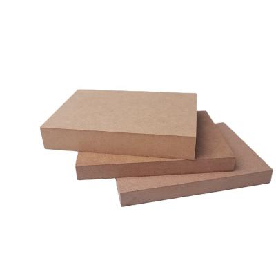 China Moisture Proof Melamine Fiberboard MDF Panel High Medium And High Density Lightweight PET Fiberboard for sale