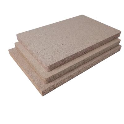 China Traditional 18mm Furniture E0 Grade Particleboard Chipboard For Building for sale