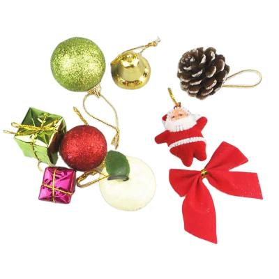 China Fashionable New Products 2022 Wholesale Christmas Tree Balls Hanging Christmas Baubles for sale