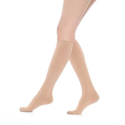 China Antibacterial Improve Blood Circulation 20-30mmHg Nurse Compression Over The Knee High Compression Medical Stockings for sale