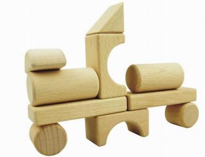 China Natural Educational Hardwood Toys Colored Building Toddlers Trains for sale