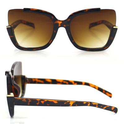 China Protect eyes from sun 2021 fashion sunglasses polarized UV400 sunglasses exaggerated pattern leopard sunglasses for sale