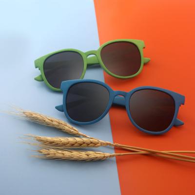 China Protect Eyes From The Sun 2021 Custom Logo Wholesale Eco Friendly Sunglasses Natural PC Lens Sunglasses Recycled Sunglasses for sale