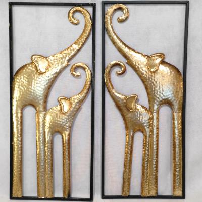 China New CLASSIC designing supplies for wall home decor elephant shape metal crafts gold decor gold gift animal luxury for sale