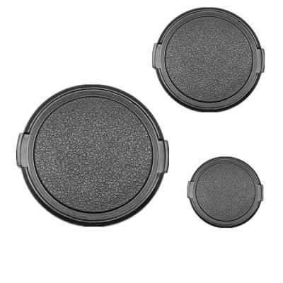 China ABS Plastic Center 82mm DSLR Pinch Camera Lens Cap 49mm 52mm 55mm 58mm 62mm 67mm 72mm 77mm for sale