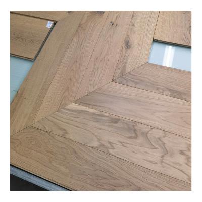 China Modern Natural UV Lacquer Chevron Oak Flooring Fishbone Hardwood Timber Plank Flooring Indoor Residential Residential Wood Parquet Shunyang 20496 for sale