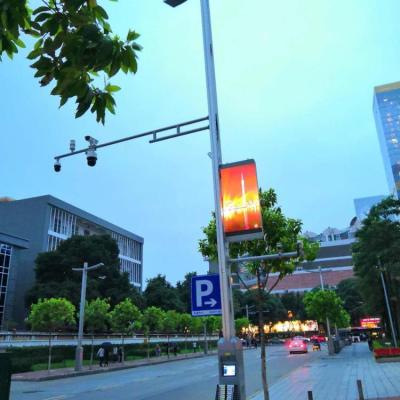 China Lamp post 4G and wifi wire pole p5 advertising led screen display for sale