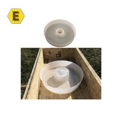 China Hive Plastic Bee Feeder Bee Farm Bucket Bee Feeder Syrup Supplies Quick Round Lid Feeder for sale