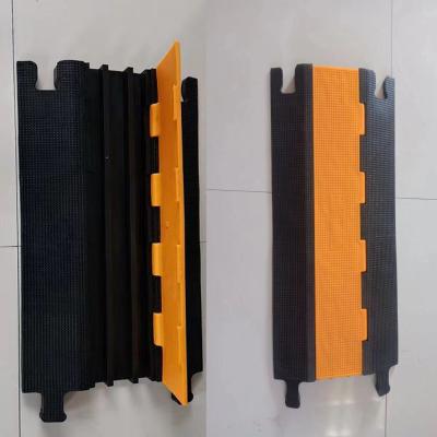 China Yellow Road Safety Outdoor Flooring Rubber Cable Ramp for Sale for sale