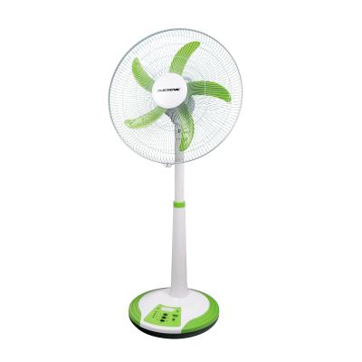 China USB Phone Charger/DC Input Charger/Night Light Electric Table 2021 Hot Selling 18 Inch Solar Rechargeable Fan For Home for sale