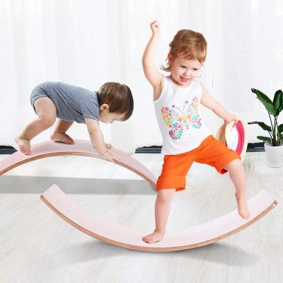 China Wooden Balance Board Shimmy Balance Board Waldorf Toys Kid Yoga Mental and Physical Exercise Board Wooden Balance Board Child Size for sale