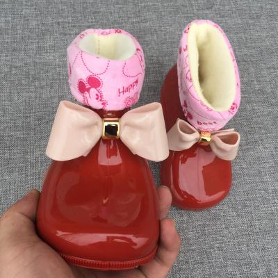 China Fashion Trend New Arrival Girls Low Top Crystal Jelly Bow Velvet Thickened Warmth Toddler Rubber Rain Boots for sale