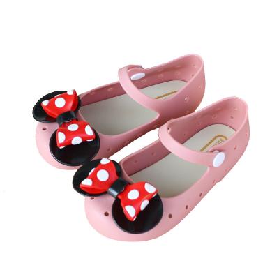 China Jelly Girl's Slippers Running Prince Kid Sandals On New Summer Girls' Shoes Wholesale Flat for sale