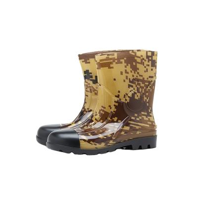 China Fashion Men's Rain Boots Mid-Calf Rain Boots Waterproof Outdoor Wear-resistant Rain Boots Non-slip Water Shoes 1625 for sale