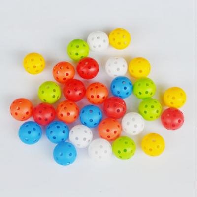 China Hot Sales 26 Holes Toy Balls Golf Ball Cheap Price Portable Plastic Golf Training Aids Golf Airflow Plastic Balls ZG-B26 for sale