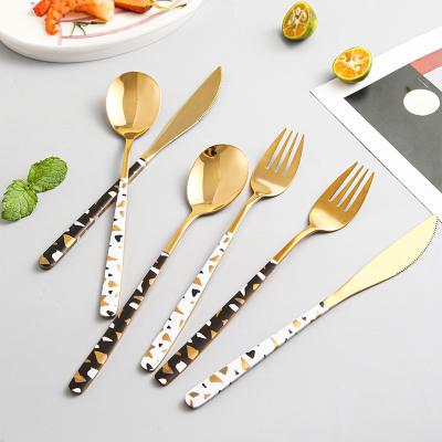 China 2022 Sustainable New Gold Spoon And Fork Stainless Steel Cutlery Set Wholesale Custom Flatware Set for sale