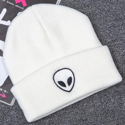 China SHENGMING COMMON White Knit Beanie Hat With Alien Patterns for sale