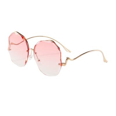 China New fashion frameless ladies custom fashion sunglasses retro metal classic style sunglasses 2021 sunglasses for sale