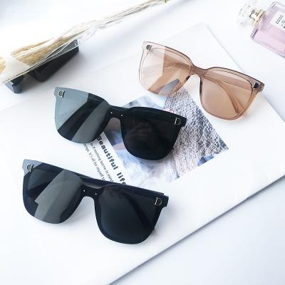 China Fashion Sunglasses New Style Ladies Polarized Sunglasses Fashion D Letter Sunglasses Driving UV Protection Sunglasses for sale