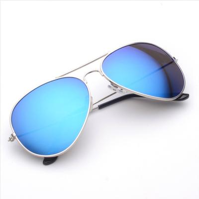 China Hot Sale Classic Pilot Sunglasses 3025 Stylish Dazzle Color Driving Sun Glasses for sale