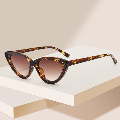 China Trendy fashion sunglasses personality cat-eye sunglasses, fashionable sunglasses female anchor, retro sunglasses for sale