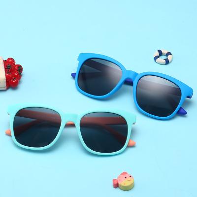 China 2021 new fashion cartoon cute black frame children's sunglasses funny children's sunglasses sun glasses fail sunglasses for sale