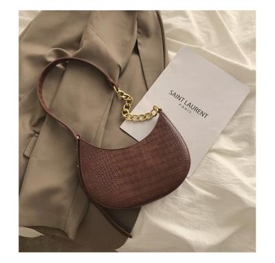 China Fashion New Fashion Women Stone Pattern Handbags Chain Design Ladies Small Crescent Bags For Women for sale