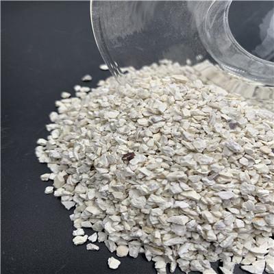 China Pure white Calcined Kaolin Grains High Hardness for Refractory Bricks for sale