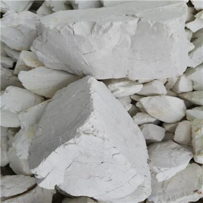 China Weißer kalzinierter Flint Clay 45% 1mm 3mm für Präzisions-Casting-Sand zu verkaufen