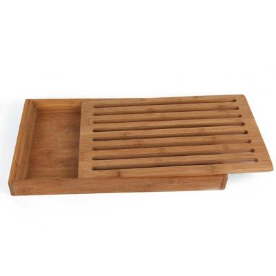 China New Sustainable Listing Custom Removable Manual Kitchen Bread Slicer Bamboo Bread Cutting Board for sale