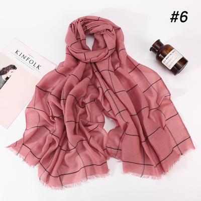 China Latest Casual Muslim Amazon Plaid Stripe Canvas Hijab Scarf And Cotton Women Hijab Scarf for sale