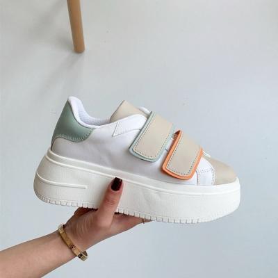 China Fashion Trend Women PU Platform Casual Leather Sport Shoes Fashion Ladies Walking Sneakers for sale