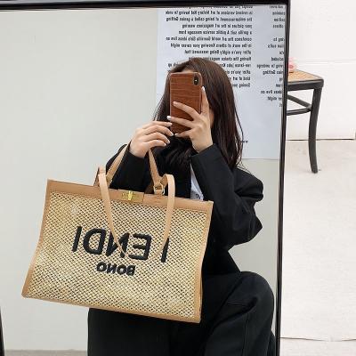 China Premium Quality Fashion Luxury Canvas Women's Texture Handbag Shoulder Messenger Shopping Large Capacity Bag for sale