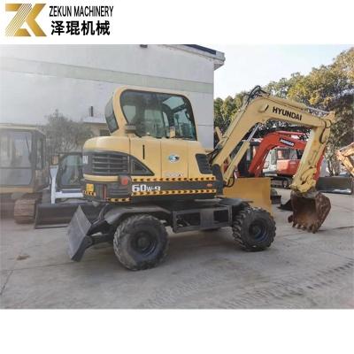 China Excavadora Hyundai de 60 rodas de 6 toneladas usada R60W R60W-9 com motor YANMAR à venda