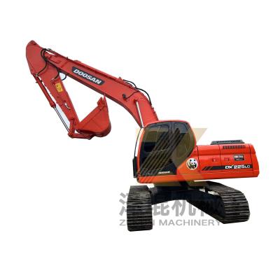 China Shanghai Used Doosan DX225LC-7 Excavator In Good Condition Hydraulic Cylinder Other zu verkaufen