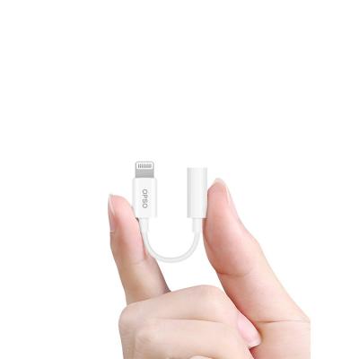 China High Quality Plastic 8-Pin PC To Type-C Female 3.5mm Earphone Jack Adapter Audio Adapter for sale