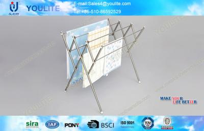 Cina Il metallo pieghevole moderno copre lo scaffale, scaffale di asciugamano del bagno quattro strati con acciaio inossidabile in vendita