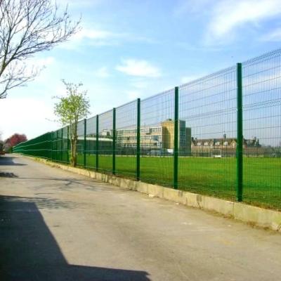 China Cost Effective Curvy 3D PVC Coated Wire Mesh Fencing /Metal Welded Safety Fence Panels For School for sale