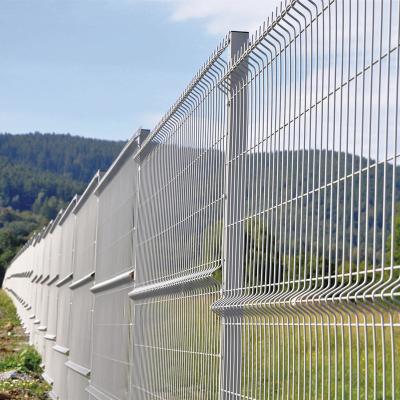 China Cost Effective Galvanized 3D Triangle Bend Welded Border Fence / Winding V Mesh Fence for sale