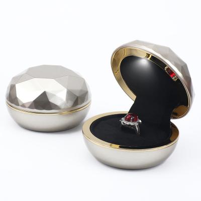 China Newest Hot Tour Ring Box Jewelry Packaging Valentine's Day Gift Proposal Proposal Confession Custom Made Jewelry Box for sale