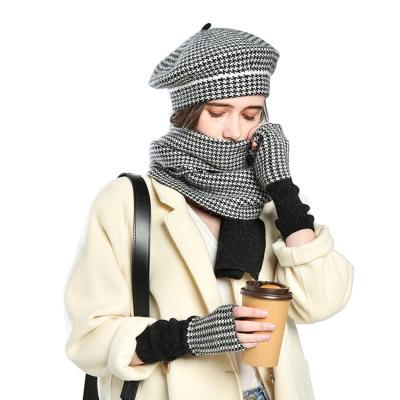 China Keep Warm New Style Fashion Overall Classic Stripped Hat 3 Piece Winter Women Warm Scarf Thick Elastic Knitted Hat Glov Set for sale