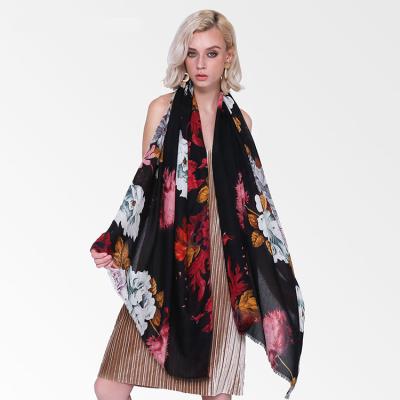 China Long 2022 new style peony printed women muslim shawls fashion cotton linen scarf ethnic scarves for sale