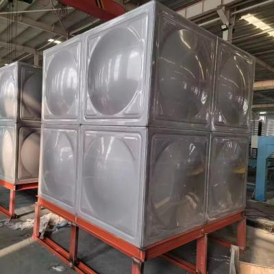 China Contenedor de agua de acero inoxidable de grado alimenticio Panel prensado en caliente Panel de metal para beber Soldado Ss 304 seccional en venta