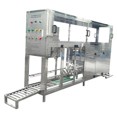 China 5 Automatische het Water Bottelmachine 100BPH van het gallonhuisdier met Was het Afdekken Functie Te koop