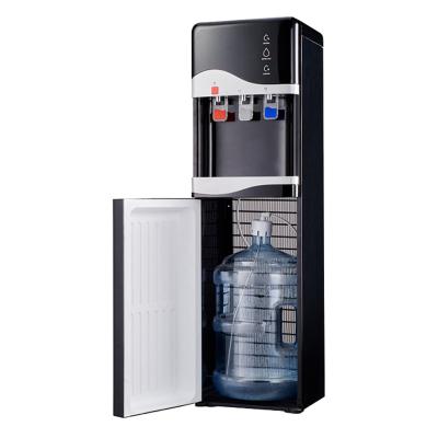 China Black Hot And Cold Water Dispenser Cooler With Low Noise Level Consumption 80W-500W Standing Installation zu verkaufen