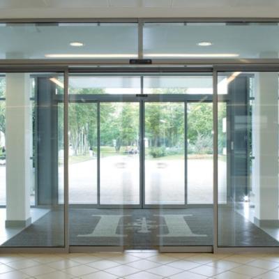 China Modern commercial exterior electric automatic sliding glass doors en venta