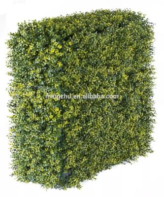 China Easily Assembled Outdoor UV Resistant Artificial Boxwood Grass Landscaping Mat for sale